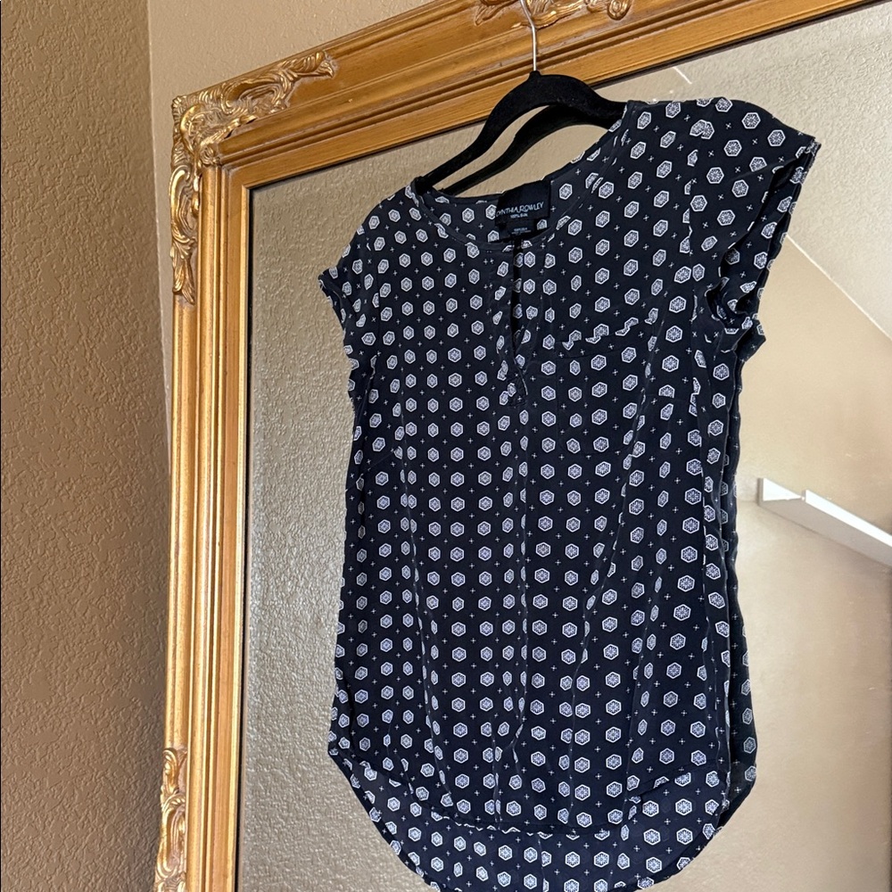 Cynthia Rowley Silk Navy and White Pattern Blouse